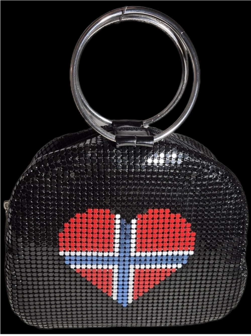 Vintage “Laila" mesh handbag featuring a heart-shaped Norwegian flag design.